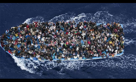 Combatientes de Daesh llegan a la UE en barcos con inmigrantes